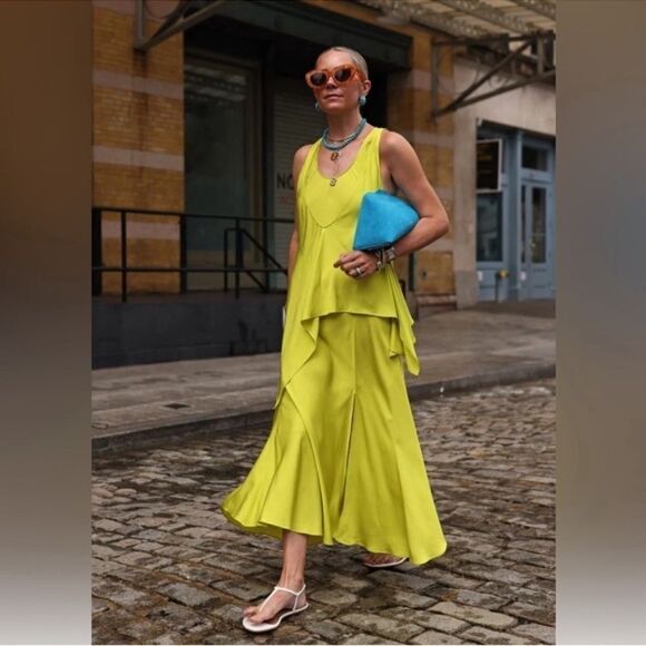 Zara flowy dress with cape NWT - Picture 3 of 7